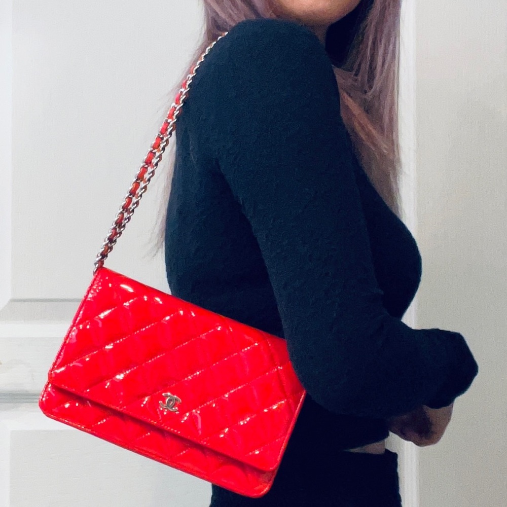 Authentic Chanel red patent calfskin leather Wallet on Chain
